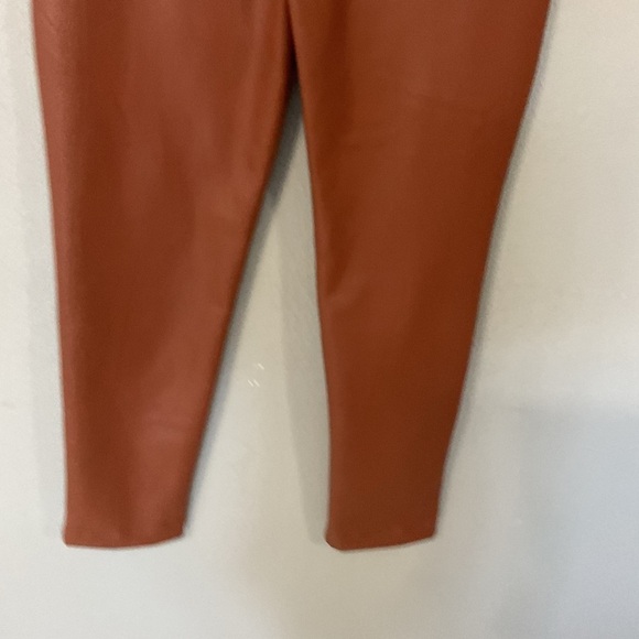 Fashionnova Blondie Belted Faux eather Pants - Chestnut Medium new with tags - Picture 12 of 12